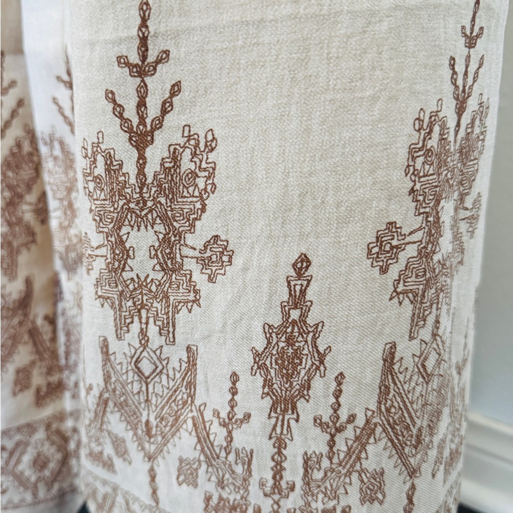 Beige Patterned Wide-Leg Pants - Picture 2 of 3
